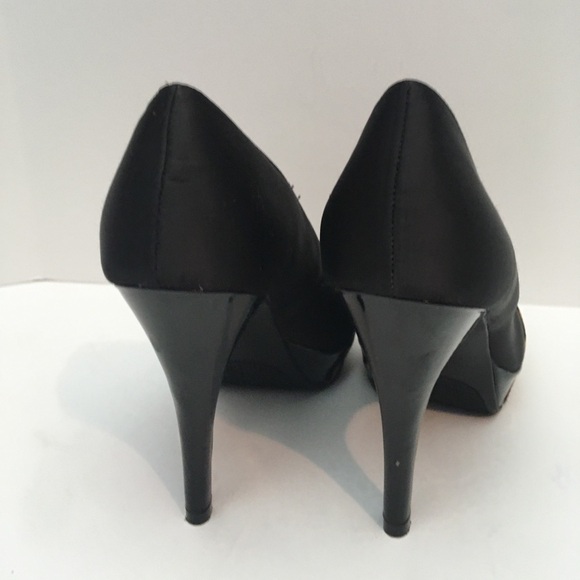 Rampage peep toe black satin high heels with animal print bow size 8 M - Picture 2 of 10